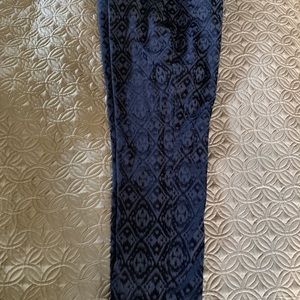 Chico’s black cotton/poly/spandex ankle pants 😋